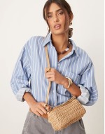 hammered top handle straw grab bag with detachable crossbody strap