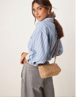 hammered top handle straw grab bag with detachable crossbody strap