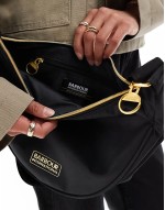 Qualify sling bag in black