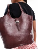 shoulder tote bag in burgundy