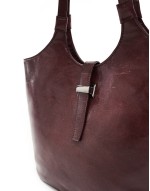 shoulder tote bag in burgundy