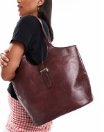 shoulder tote bag in burgundy