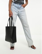 Durable tote bag in black