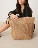straw crochet tote bag