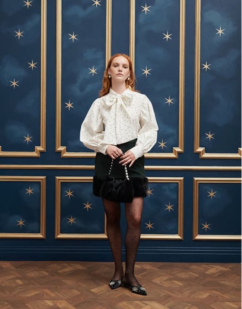 embellished velvet bag in black